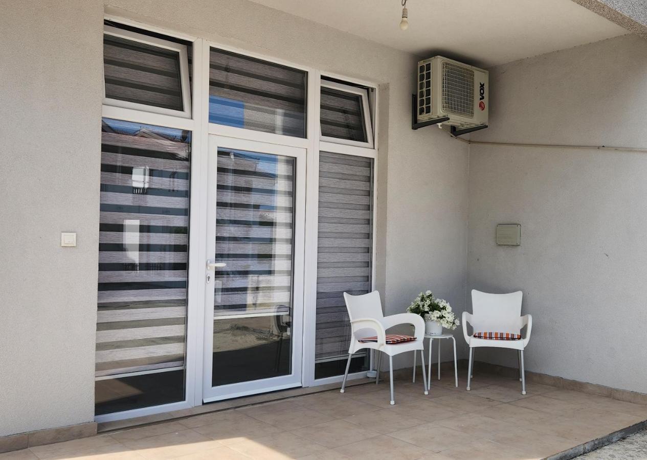 Maria Apartment Igalo Exterior photo